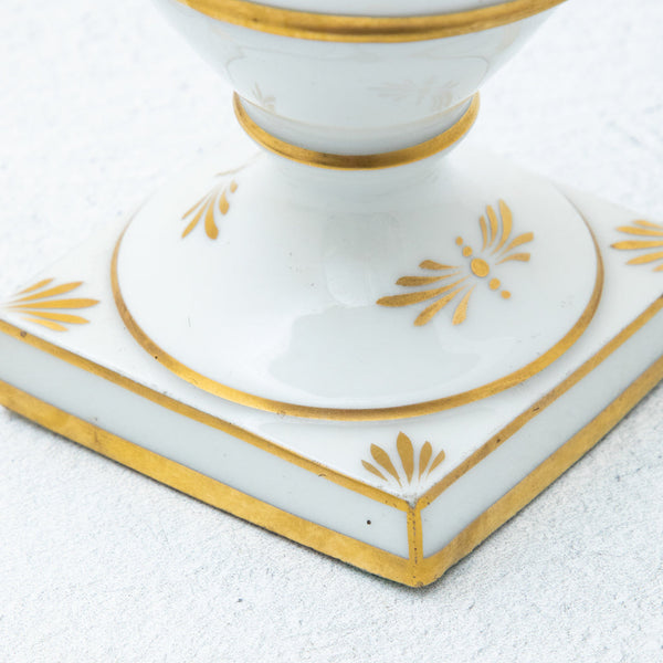 Old Paris Porcelain Urn