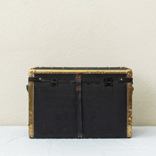 Black Traveling Trunk