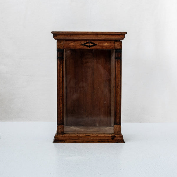 Tabletop Vitrine
