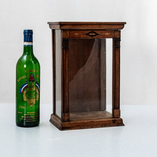 Tabletop Vitrine
