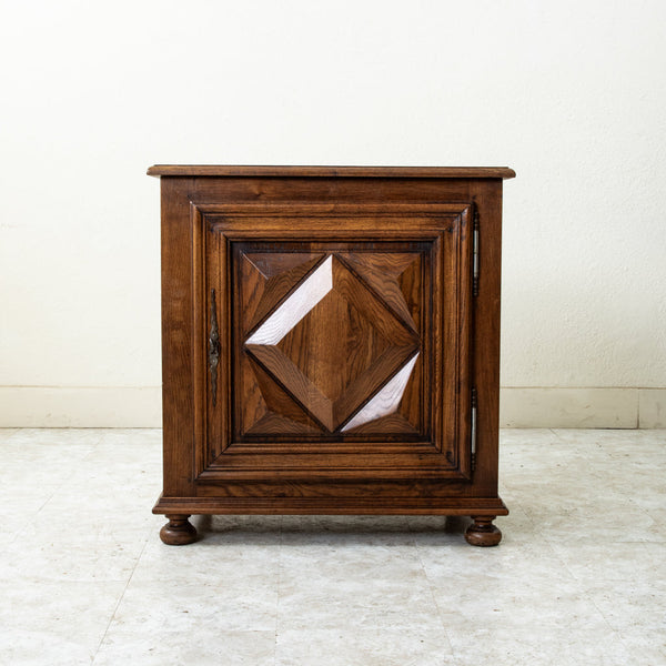 Diamond Point Cabinet