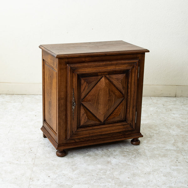 Diamond Point Cabinet
