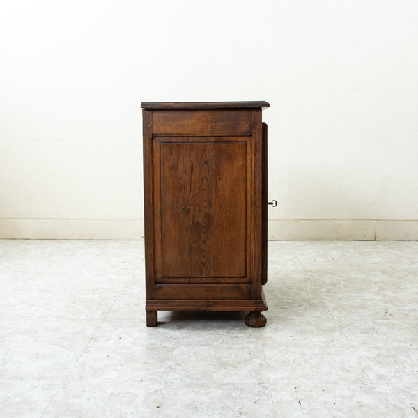 Diamond Point Cabinet