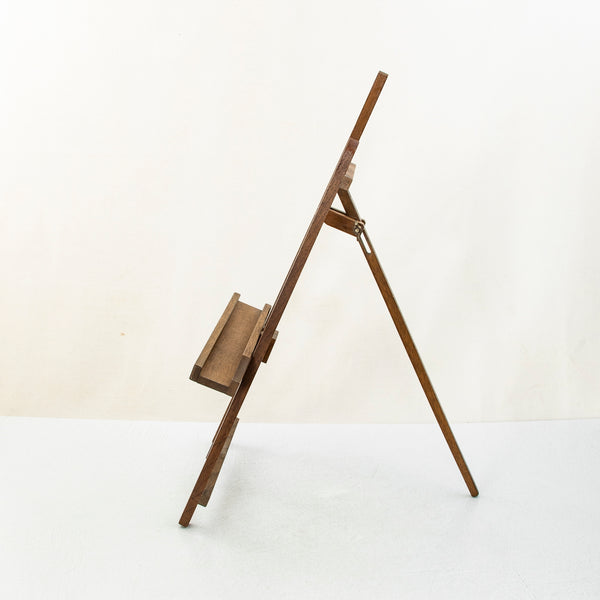 Tabletop Easel