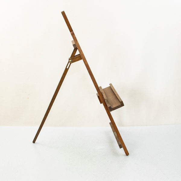 Tabletop Easel