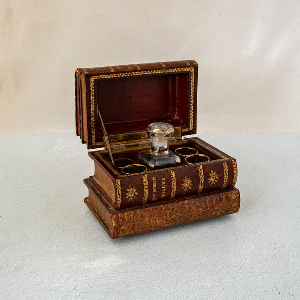 Concealed Liqueur Service