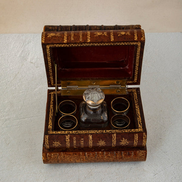 Concealed Liqueur Service