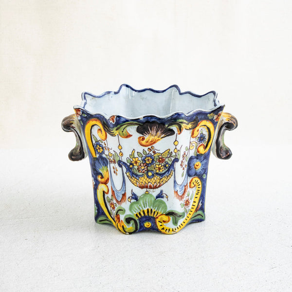 Faience de Rouen Cachepot