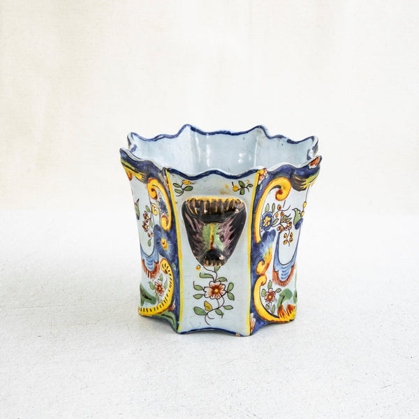 Faience de Rouen Cachepot