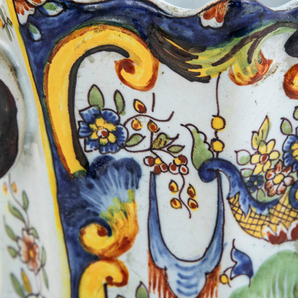 Faience de Rouen Cachepot