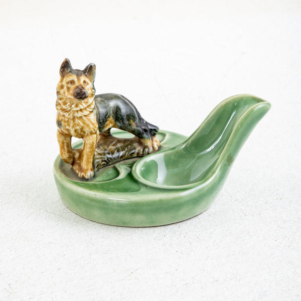 Majolica Pipe Rest
