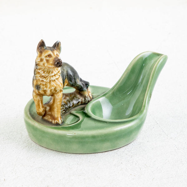 Majolica Pipe Rest