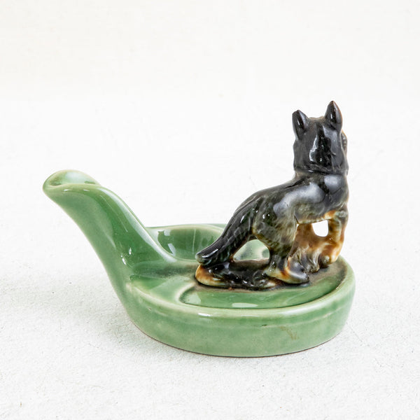 Majolica Pipe Rest