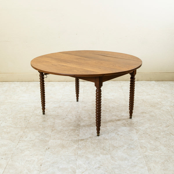 Round Oak Dining Table
