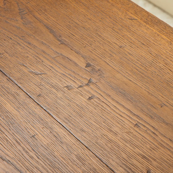 Round Oak Dining Table