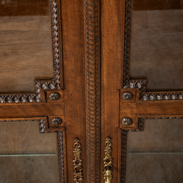 Louis XVI Vitrine