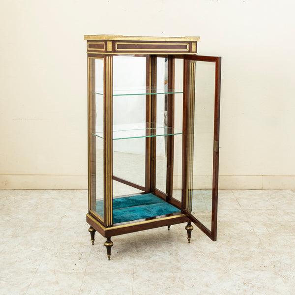 Louis XVI Vitrine