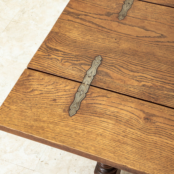 Oak Hunt Table