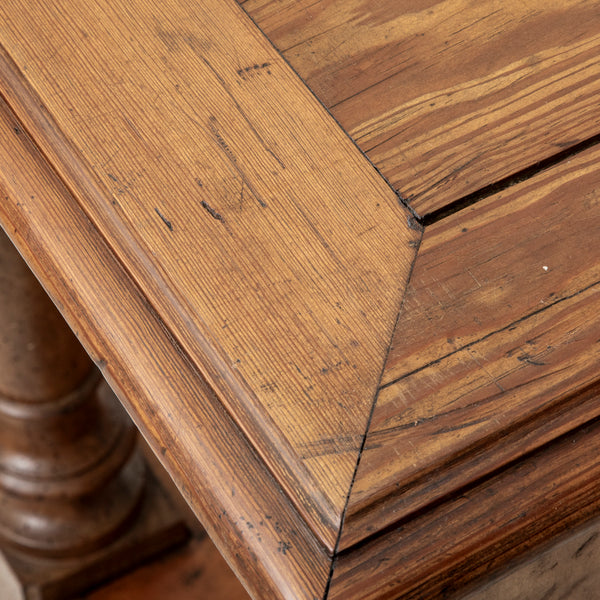 Pitch Pine Draper's Table