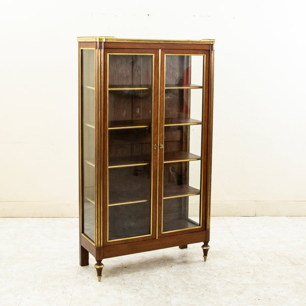 Louis XVI Vitrine
