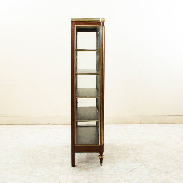 Louis XVI Vitrine