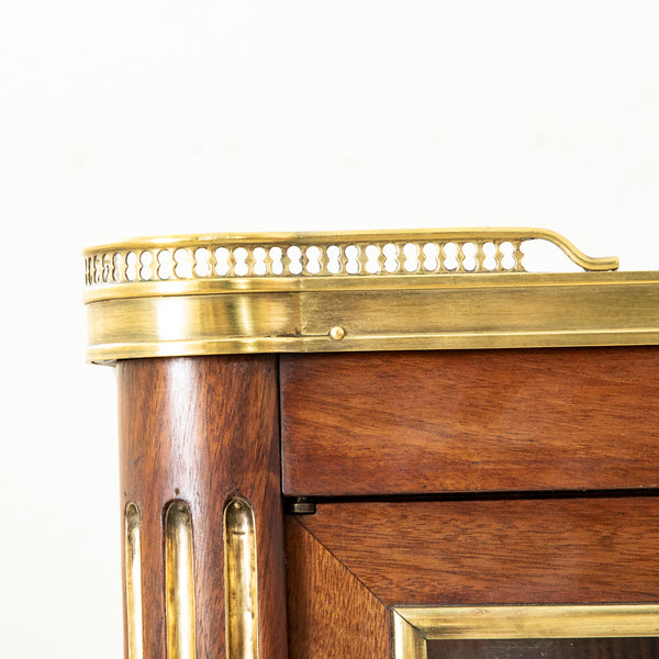 Louis XVI Vitrine