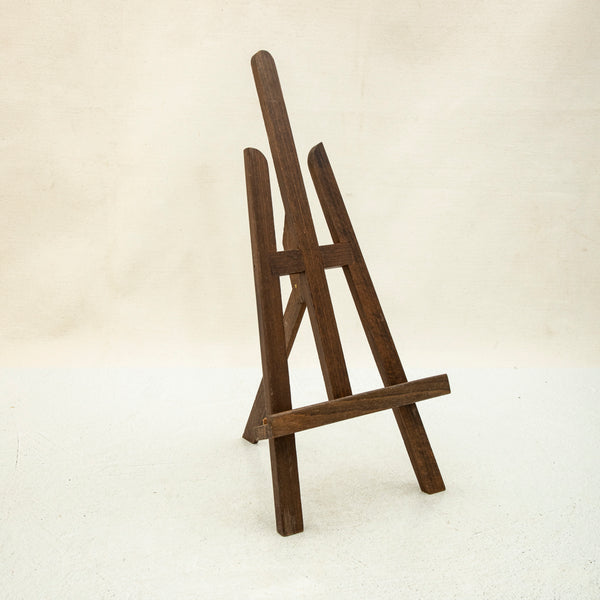 Small Tabletop Easel
