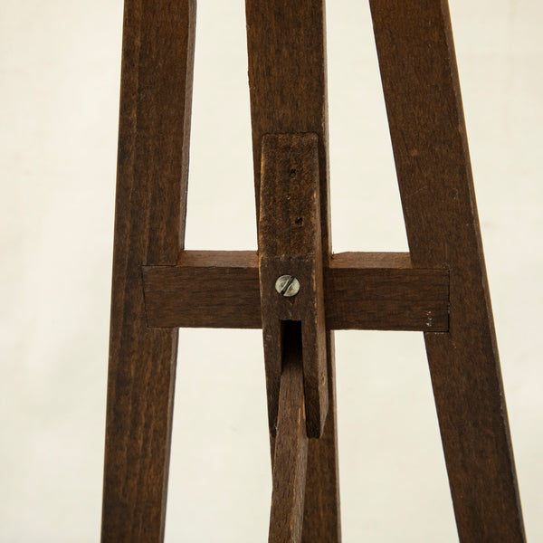 Small Tabletop Easel