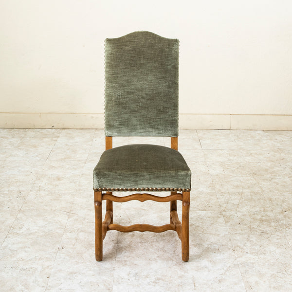 Set of Eight Mutton Leg chairs
