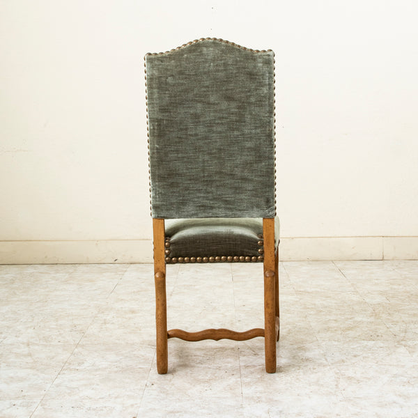 Set of Eight Mutton Leg chairs