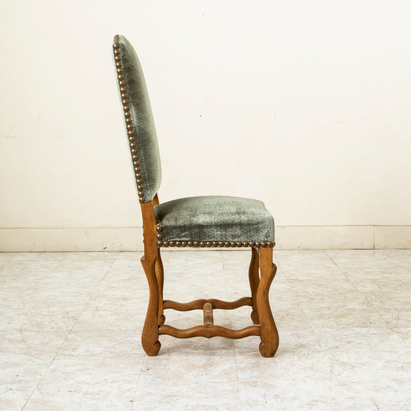 Set of Eight Mutton Leg chairs