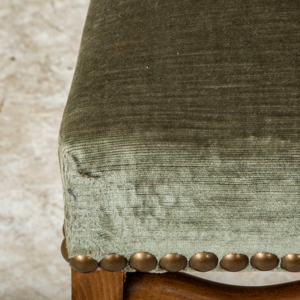 Set of Eight Mutton Leg chairs