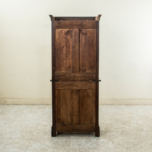 Louis Philippe Vitrine