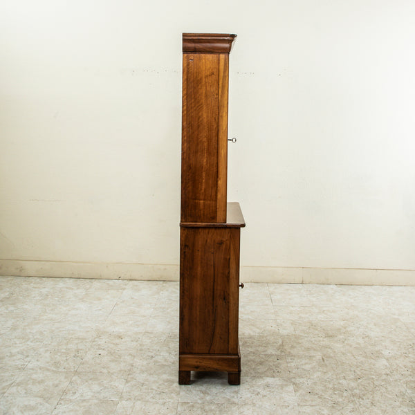 Louis Philippe Vitrine