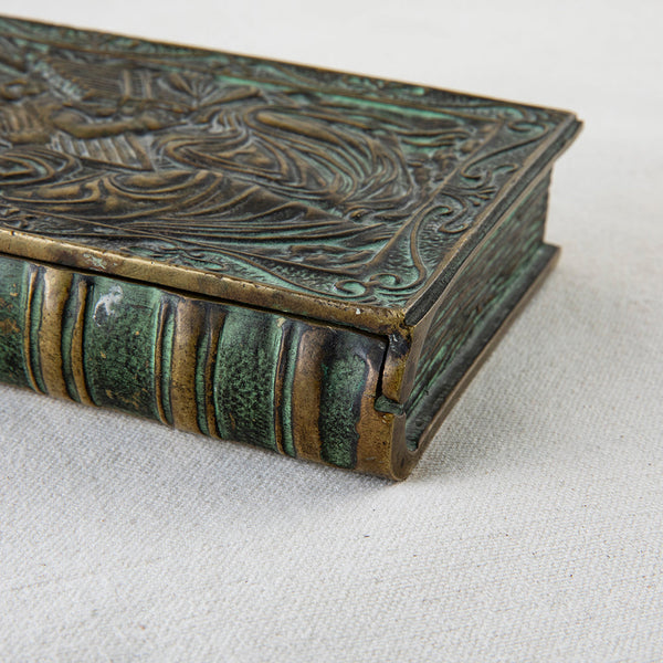 Max Le Verrier Book Box