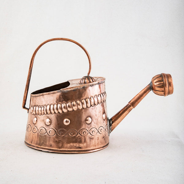 https://frenchmetro.com/cdn/shop/products/23A365-Copper-Repousse-Watering-Can-01_grande.jpg?v=1684259142